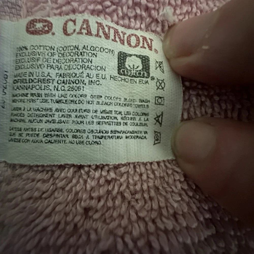 Vintage Cannon Pink Hand Towel Fringe Floral Border Made USA‎ Cotton